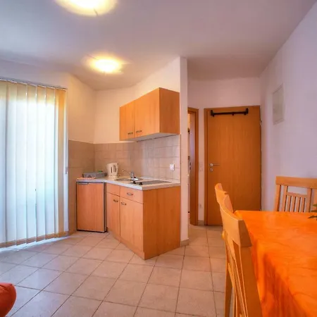 D&i Apartamento Srima